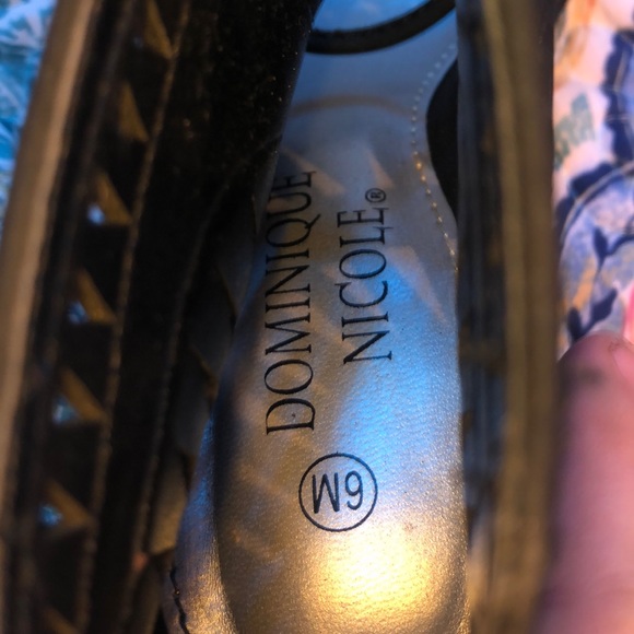 Heels - Picture 4 of 4